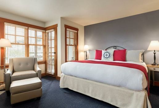 La Conner Channel Lodge