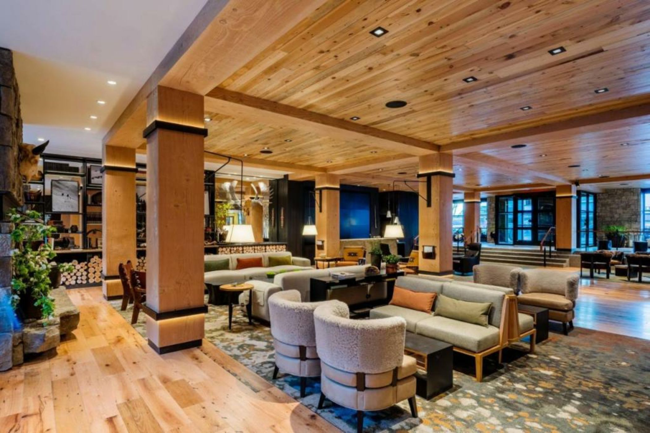 The Cloudveil, Autograph Collection