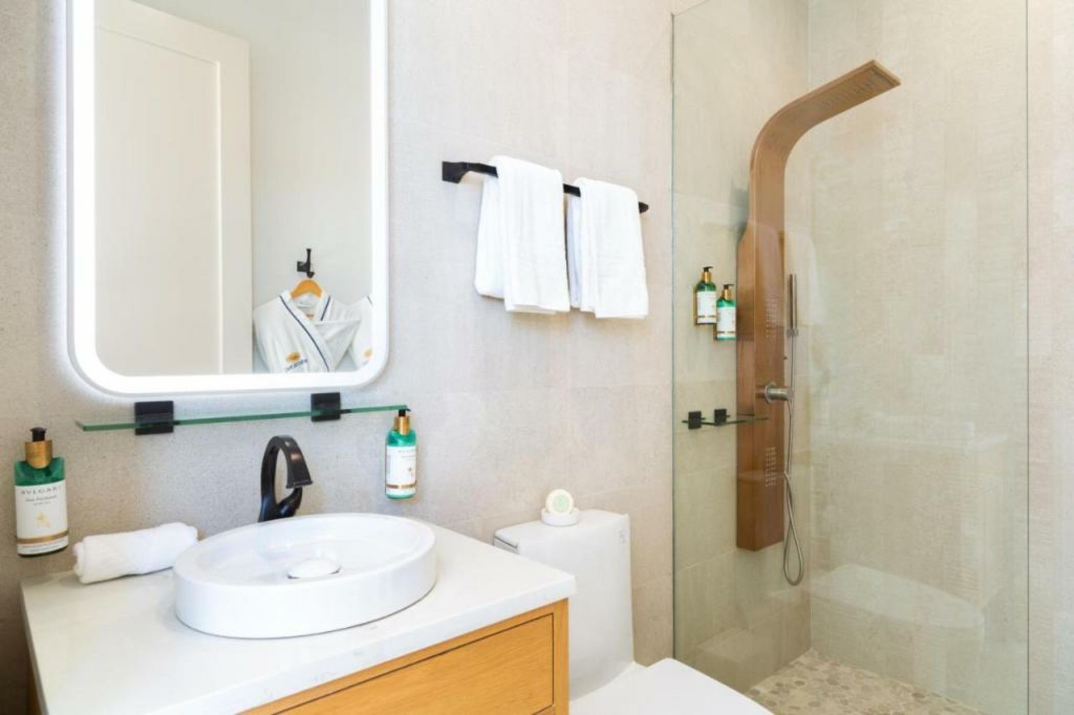 Windsong on the Reef