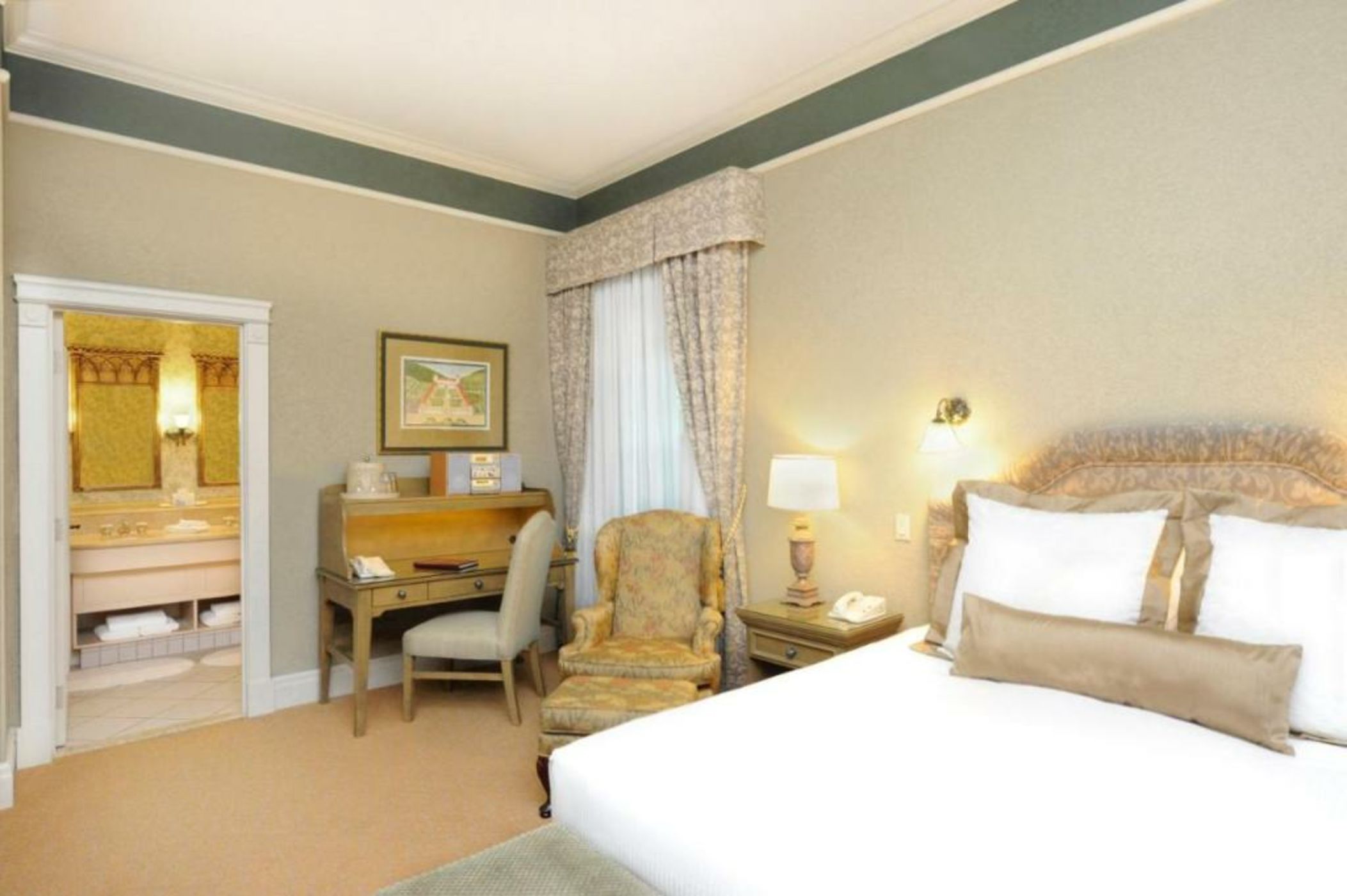 Old Mill Toronto Hotel