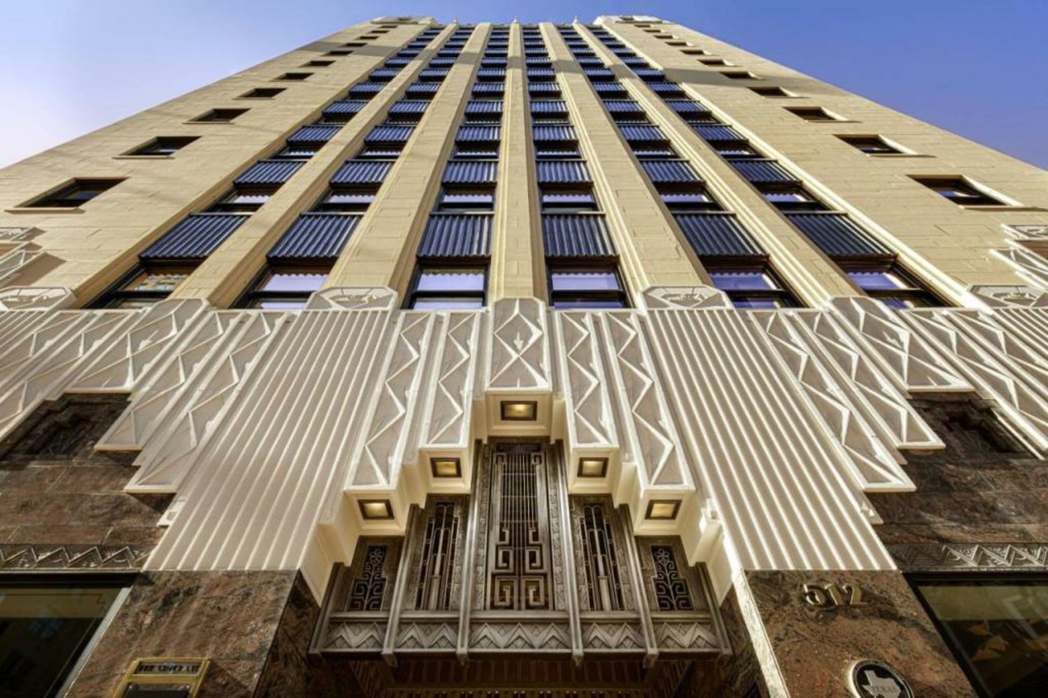 The Sinclair, Autograph Collection