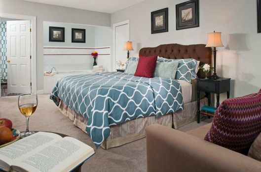 Beech Tree Inn and Cottage