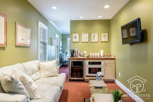 Bouchard Restaurant & Inn