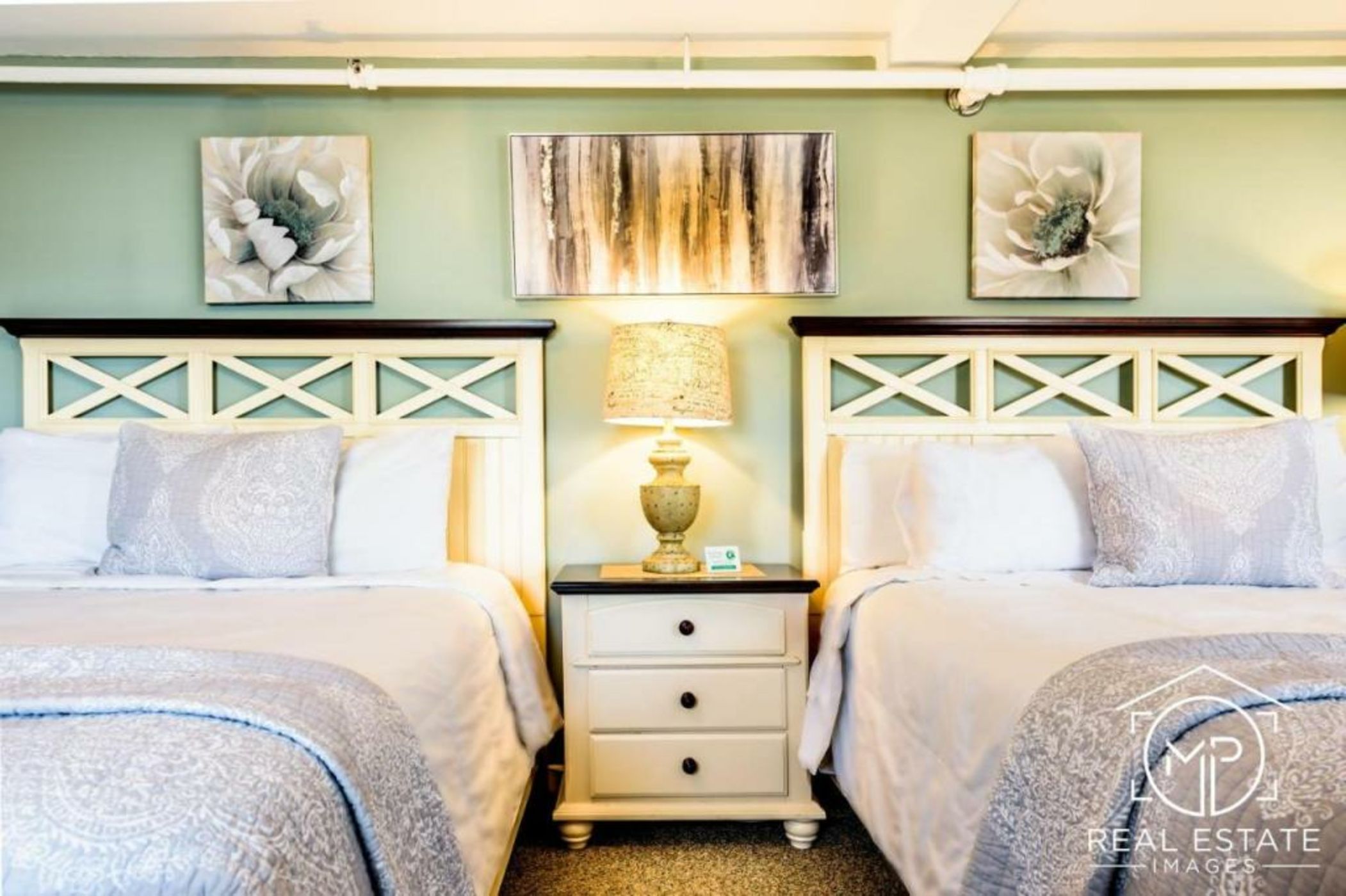 Bouchard Restaurant & Inn