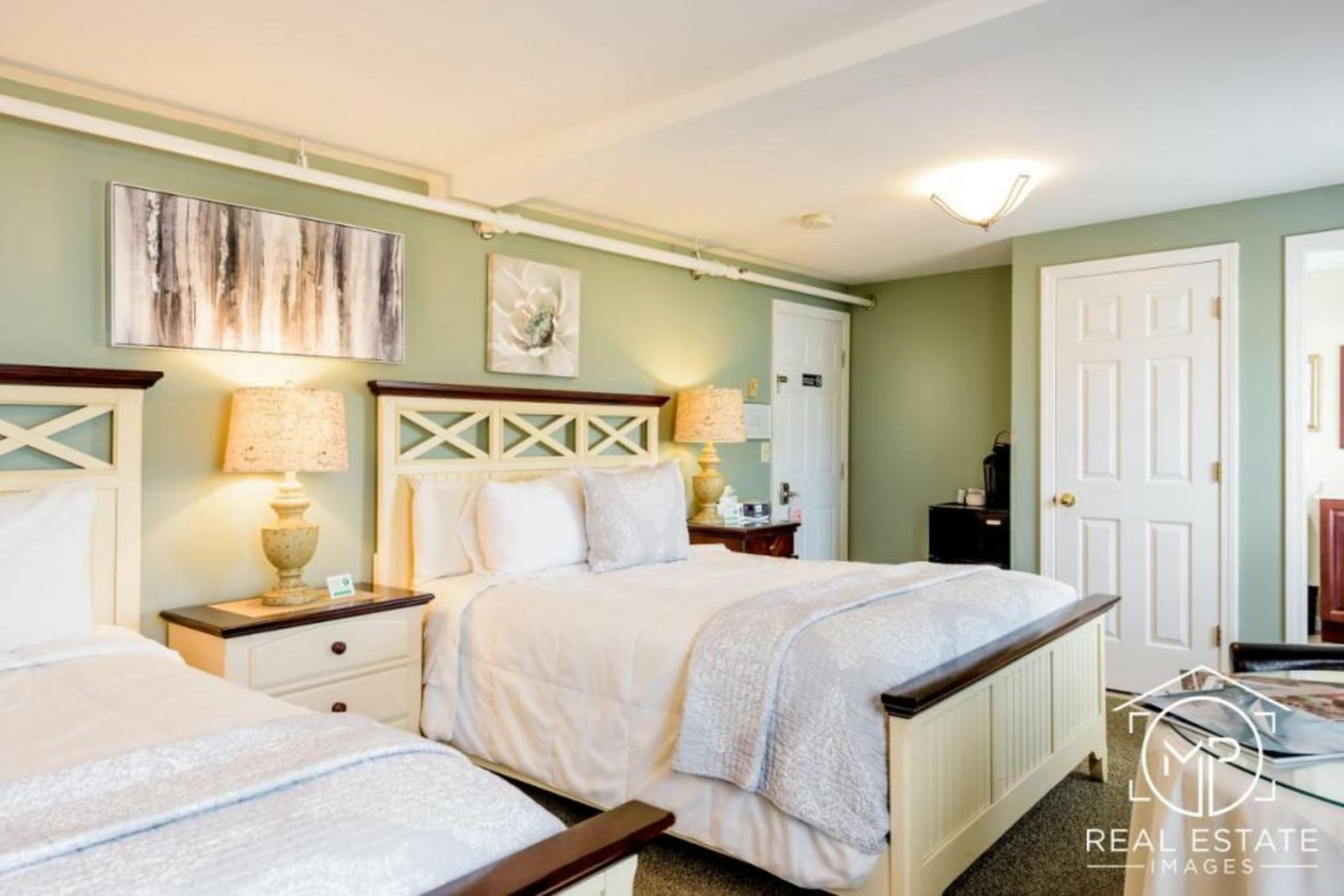 Bouchard Restaurant & Inn