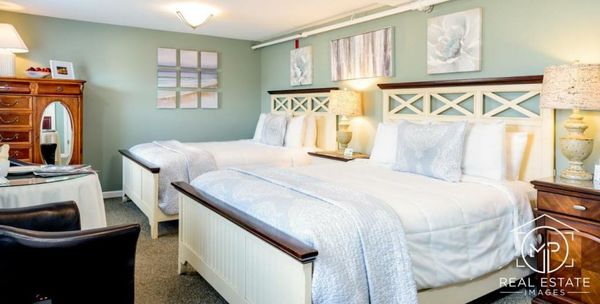 Bouchard Restaurant & Inn