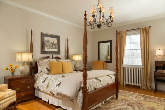 The Inn & Tavern at Meander