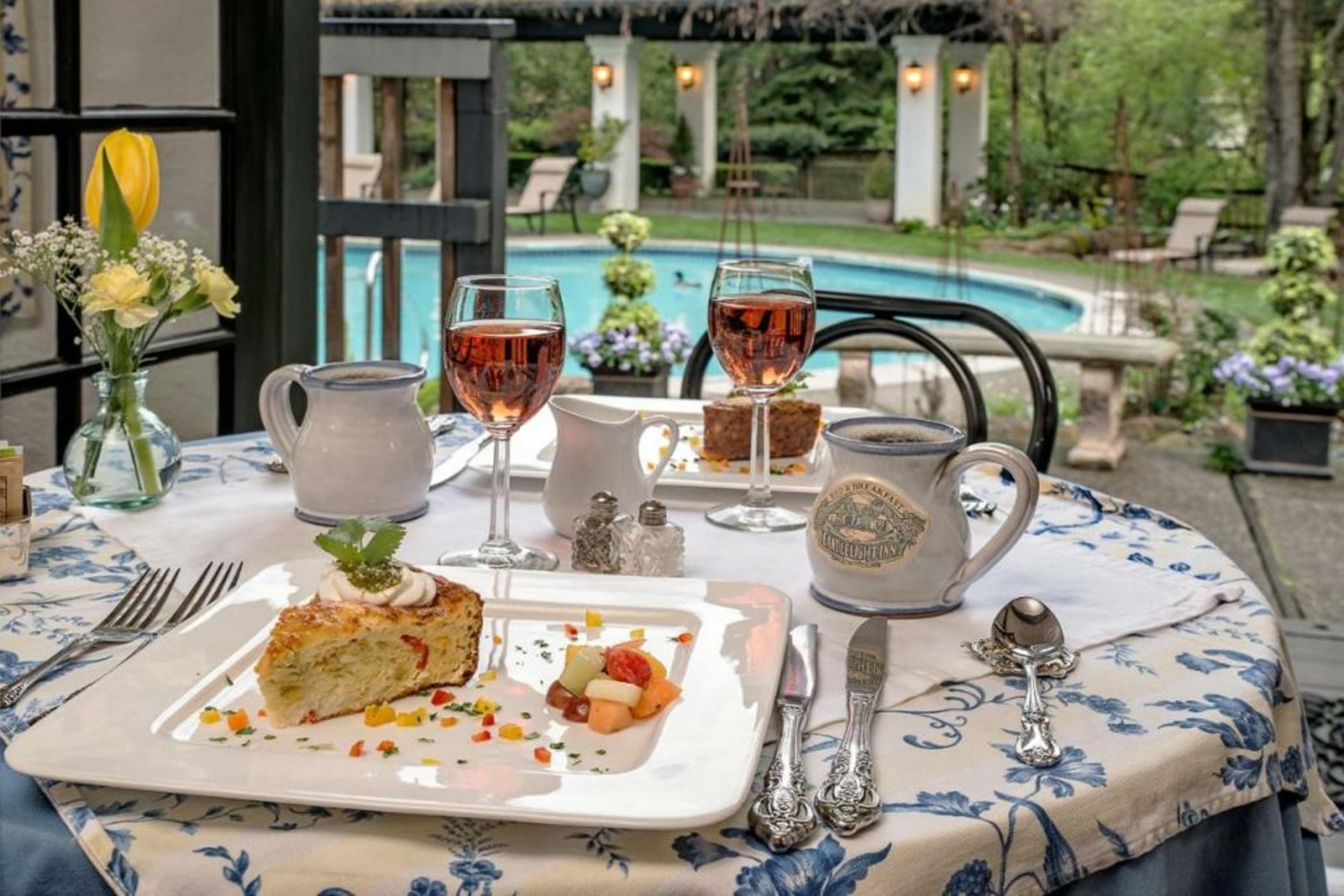 Candlelight Inn Napa Valley