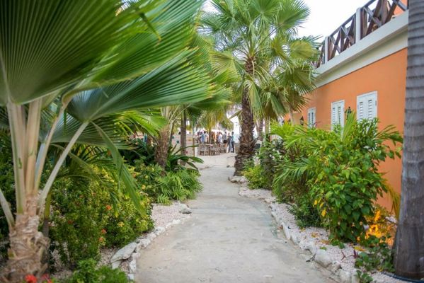 Scuba Lodge & Suites