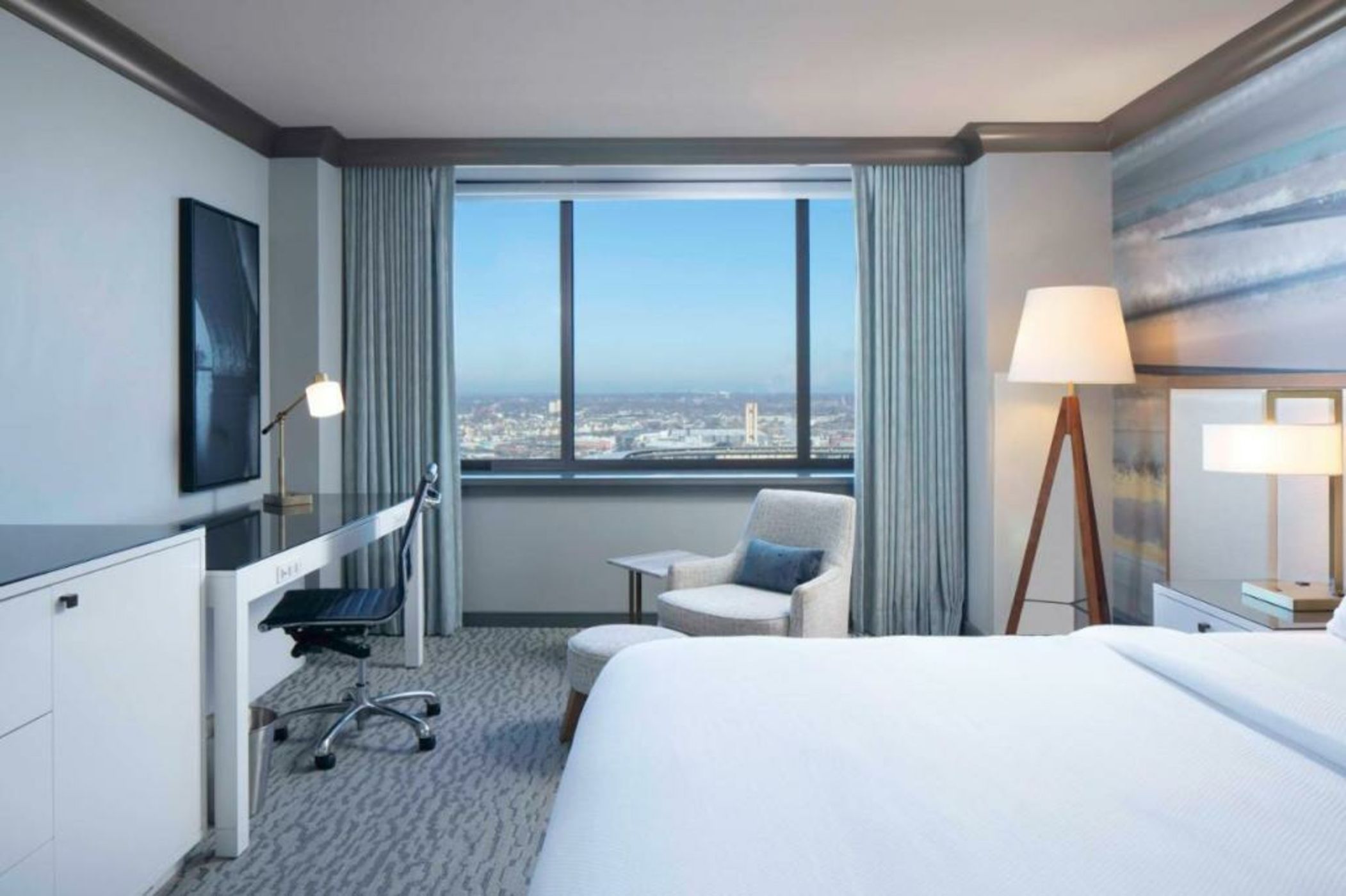 The Lofton Hotel Minneapolis, Tapestry Collection by Hilton