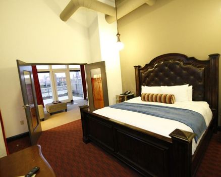 Brewhouse Inn and Suites