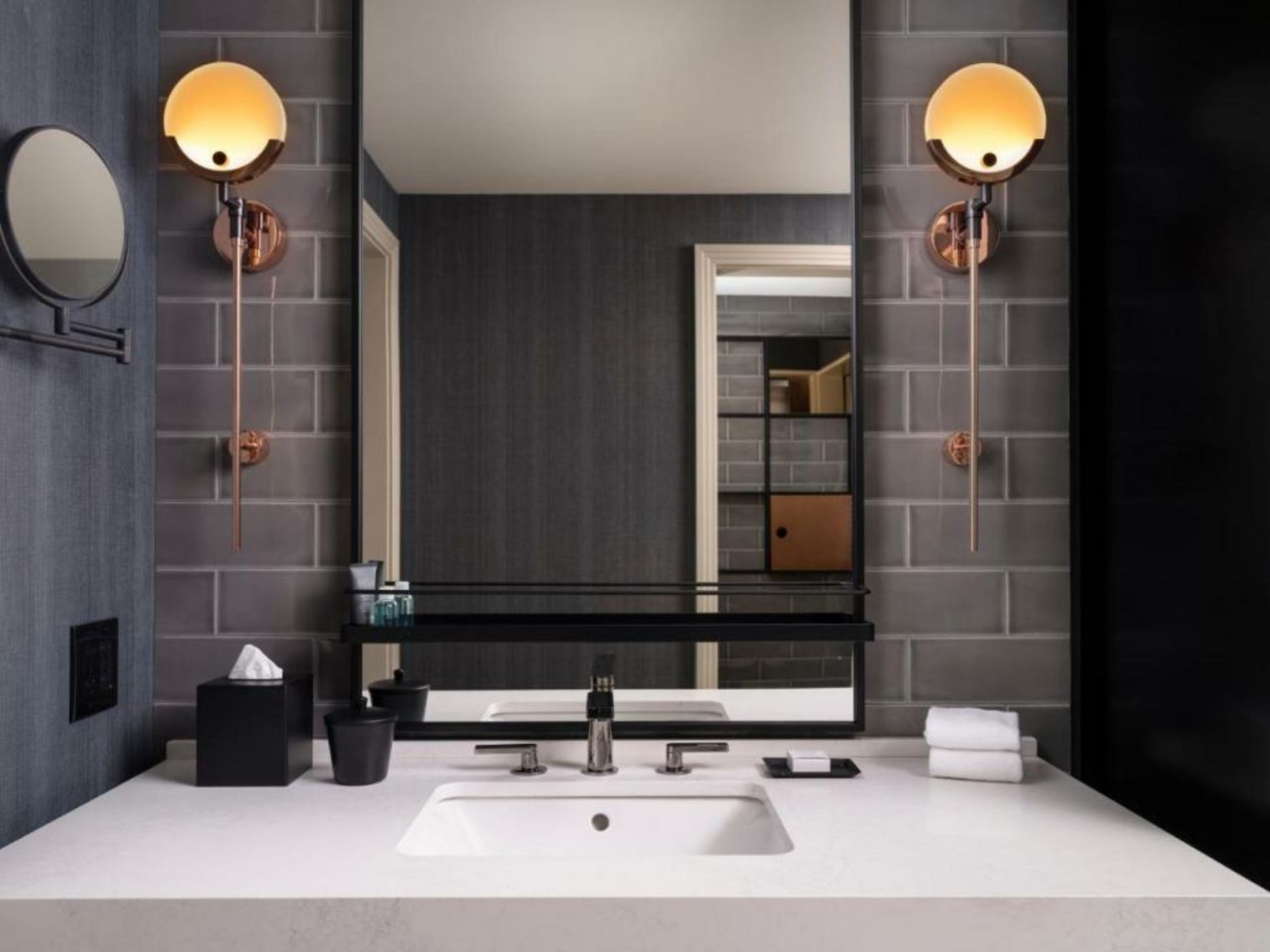 Hotel Distil, Autograph Collection