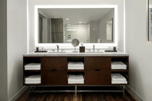 The CURRENT Hotel, Autograph Collection