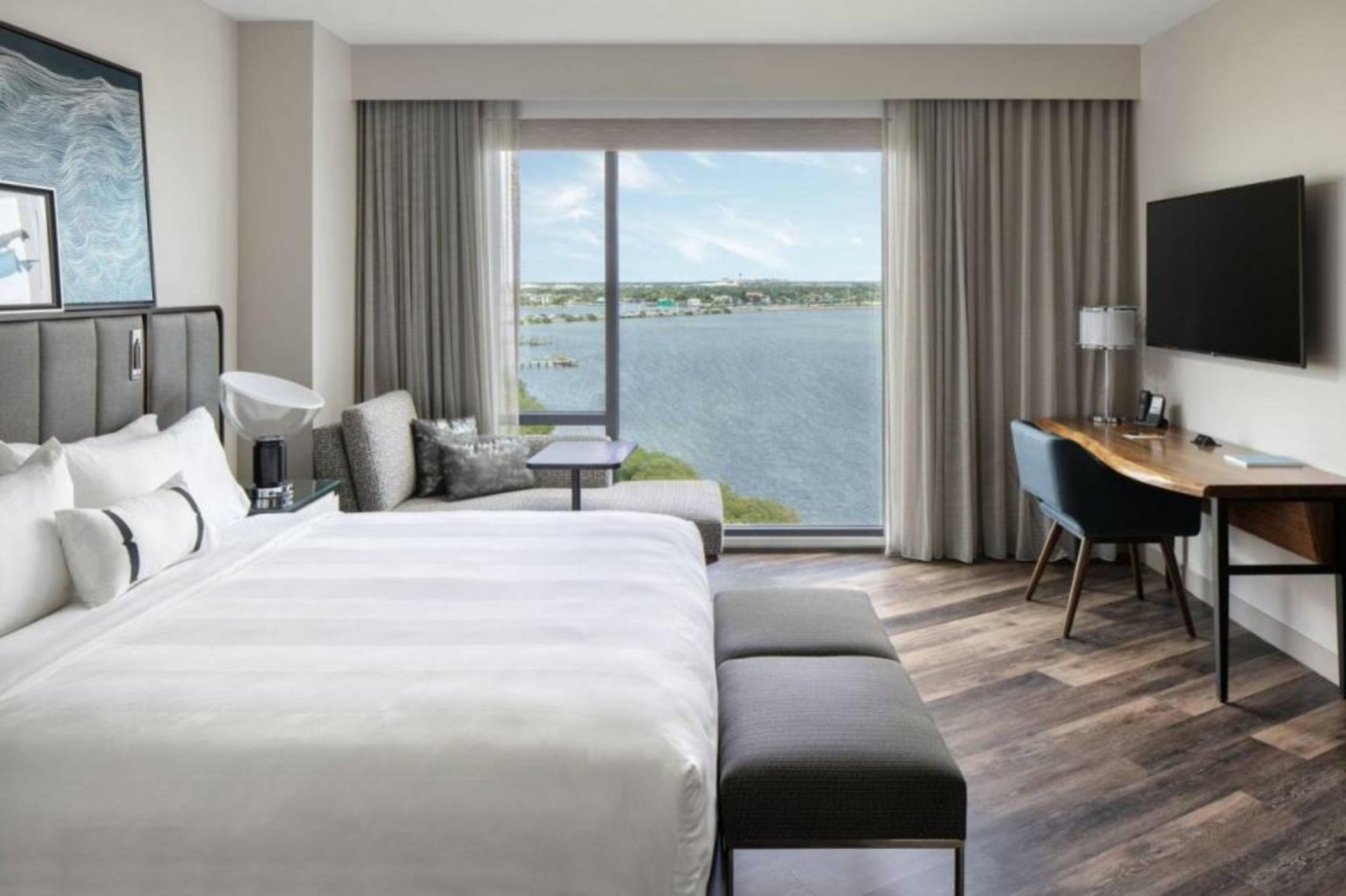 The CURRENT Hotel, Autograph Collection