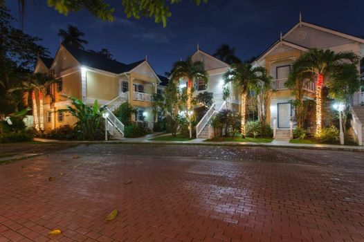 Villa Beach Cottages