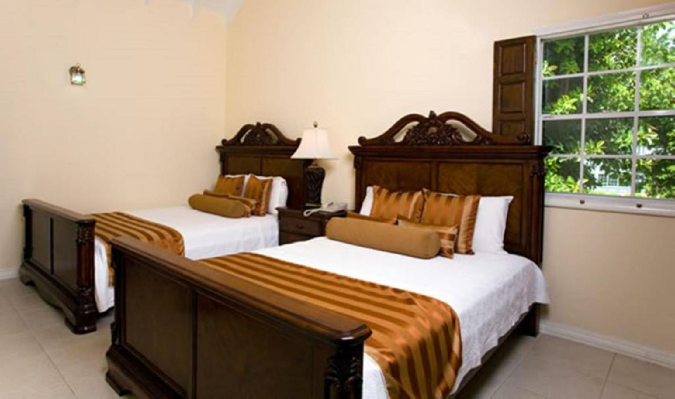 Villa Beach Cottages