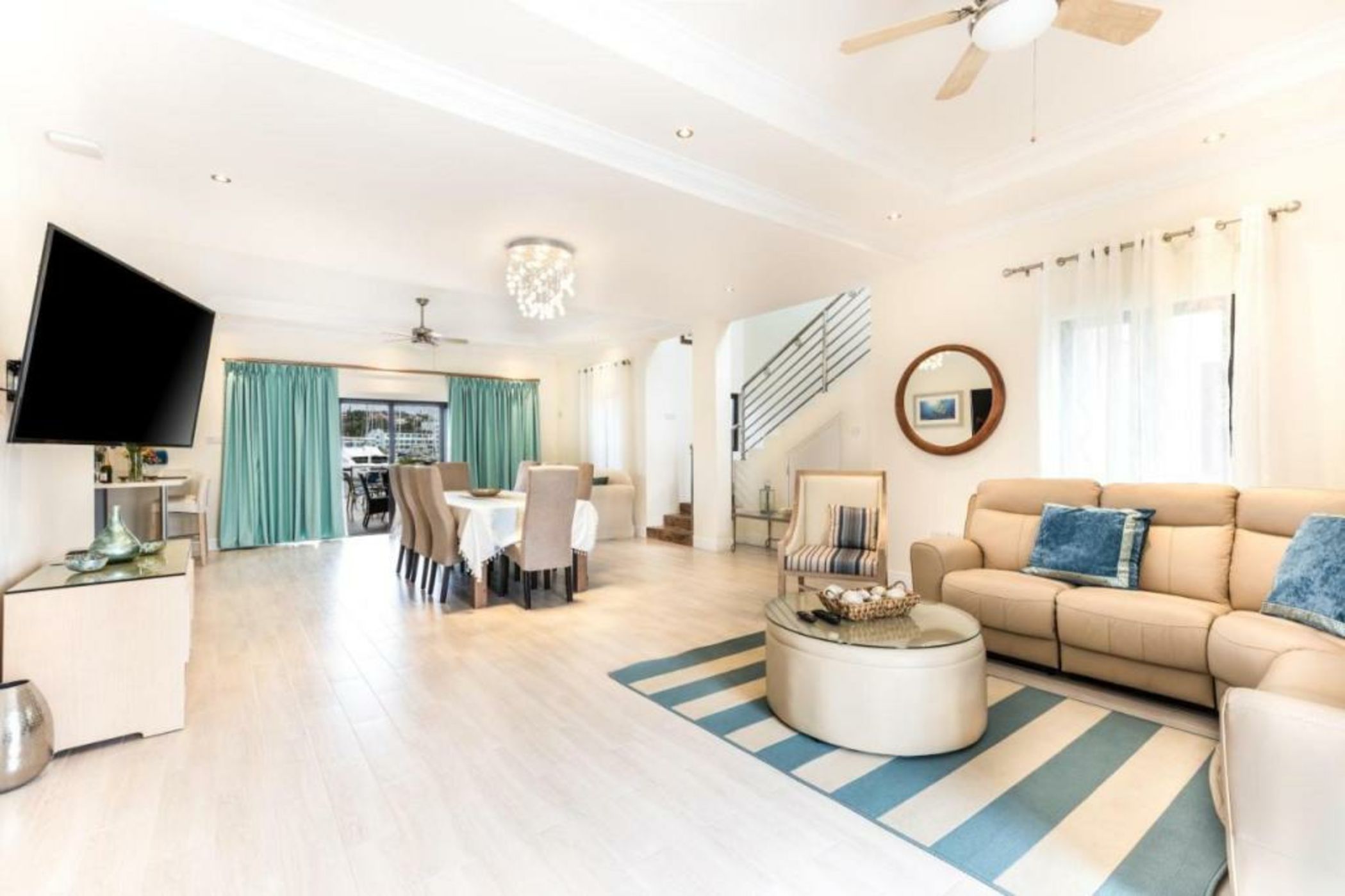 Bay Gardens Beach Resort & Spa