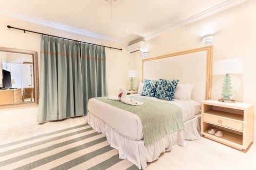 Bay Gardens Beach Resort & Spa