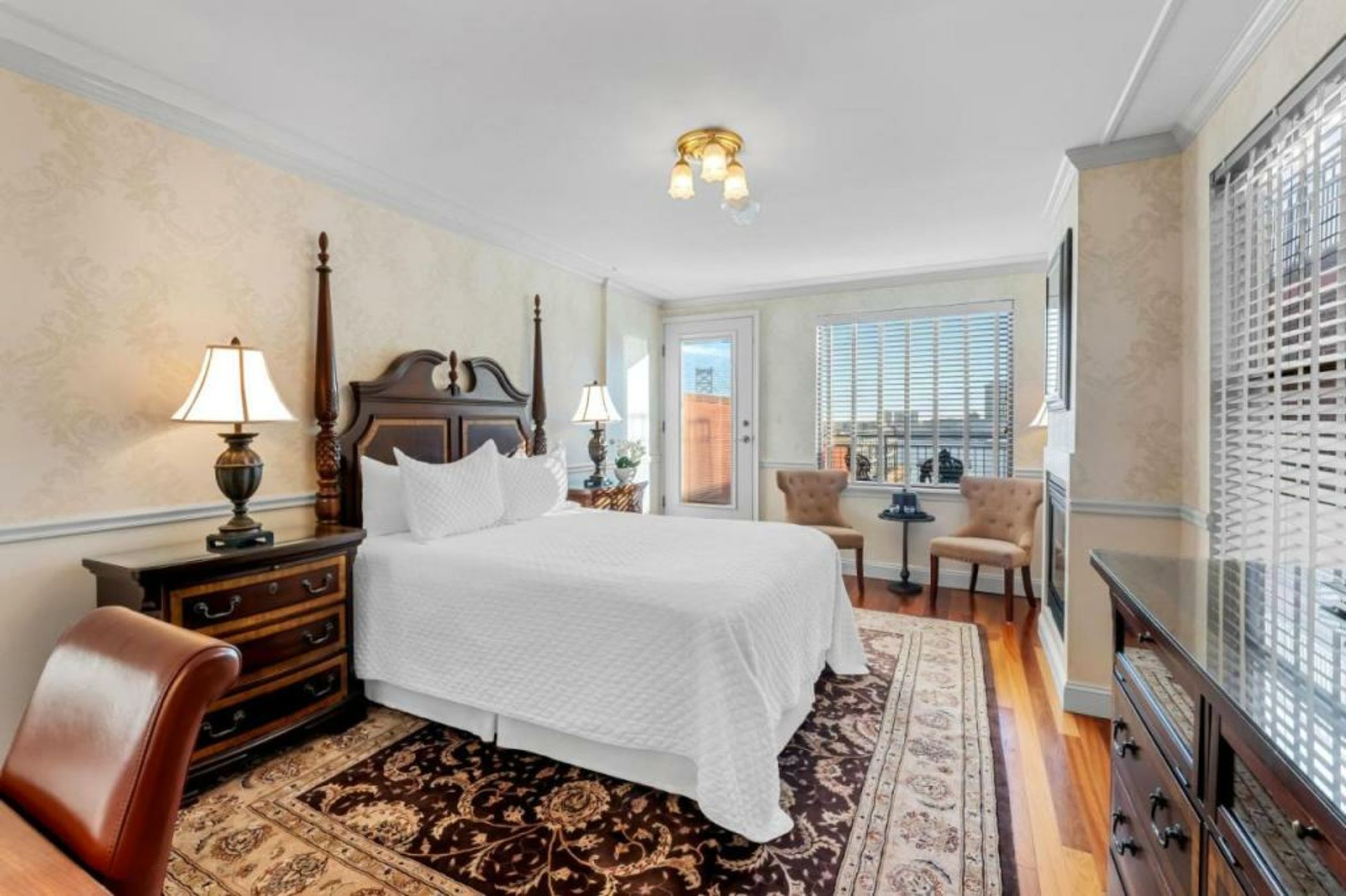 Penn's View Hotel Philadelphia