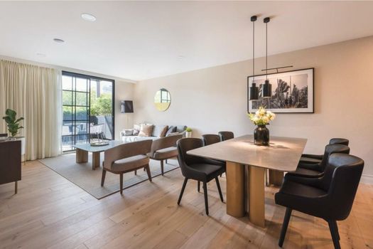 The Amsterdam by Viadora