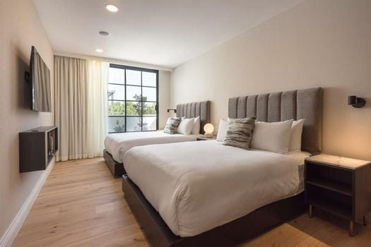 The Amsterdam by Viadora