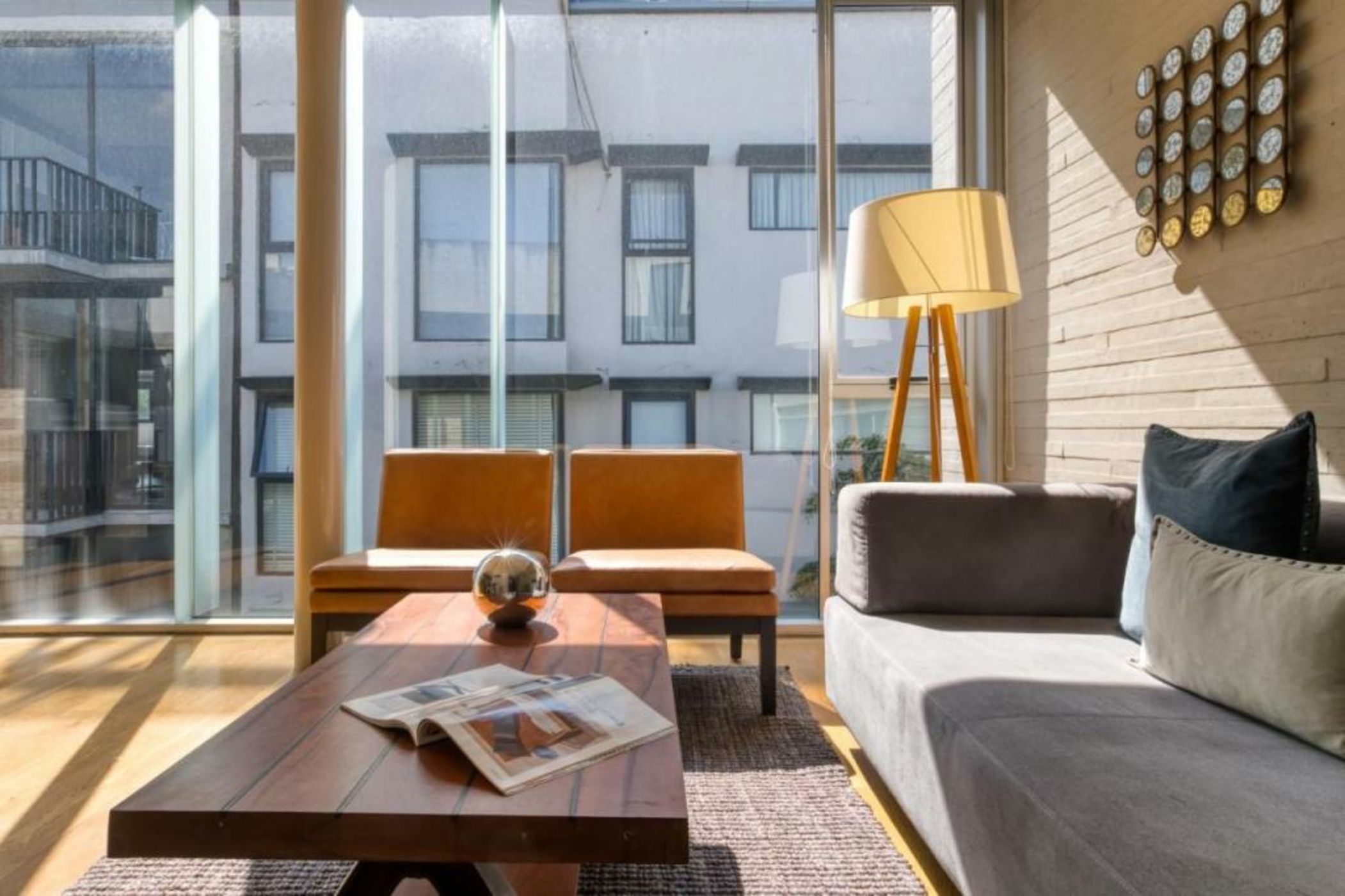 AR 218 Hotel by ULIV