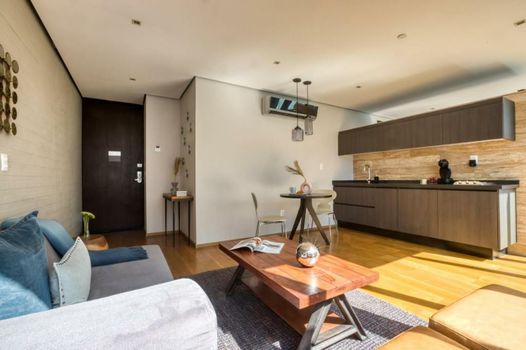 AR 218 Hotel by ULIV