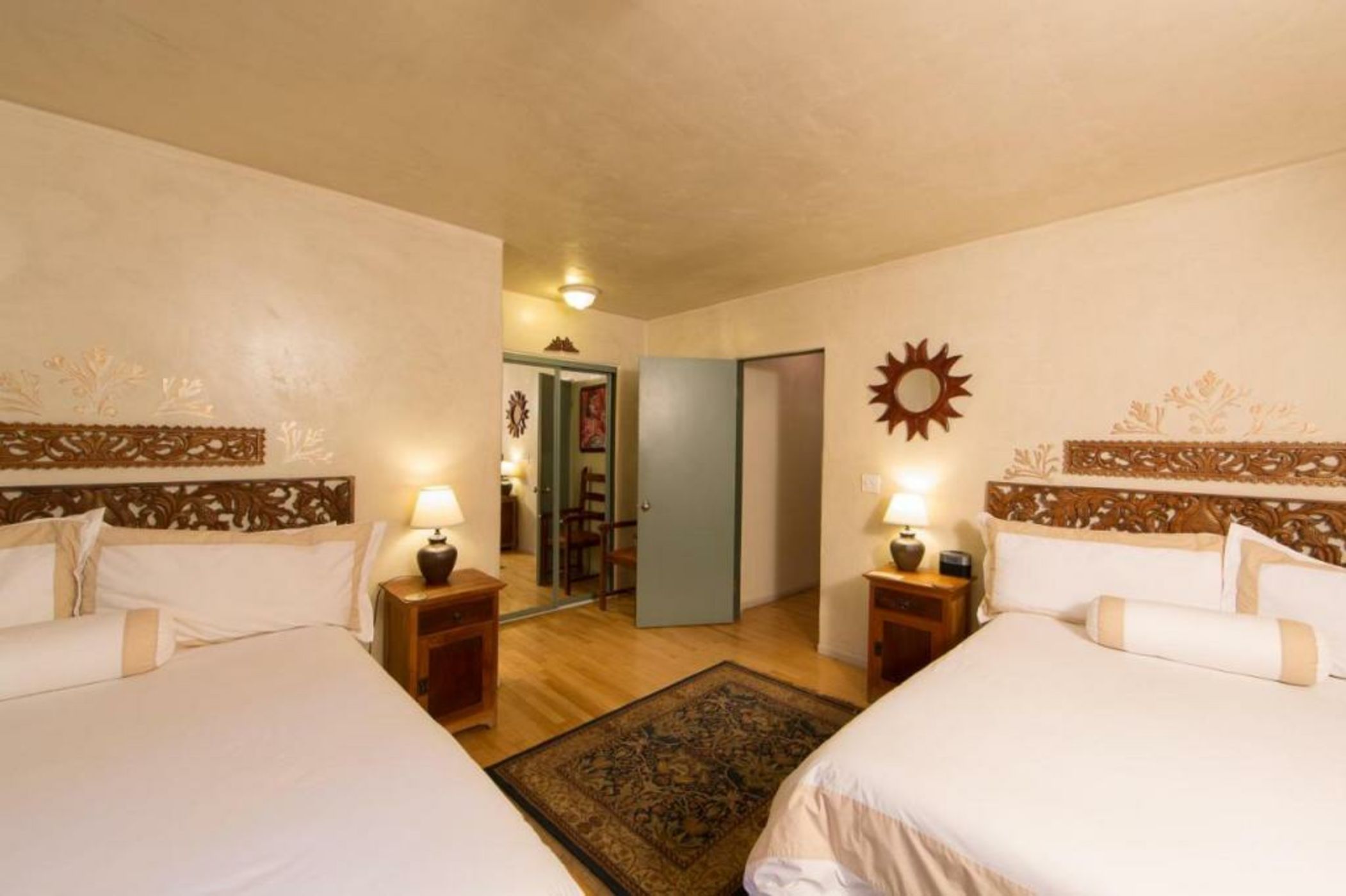 The Emerald Iguana Inn