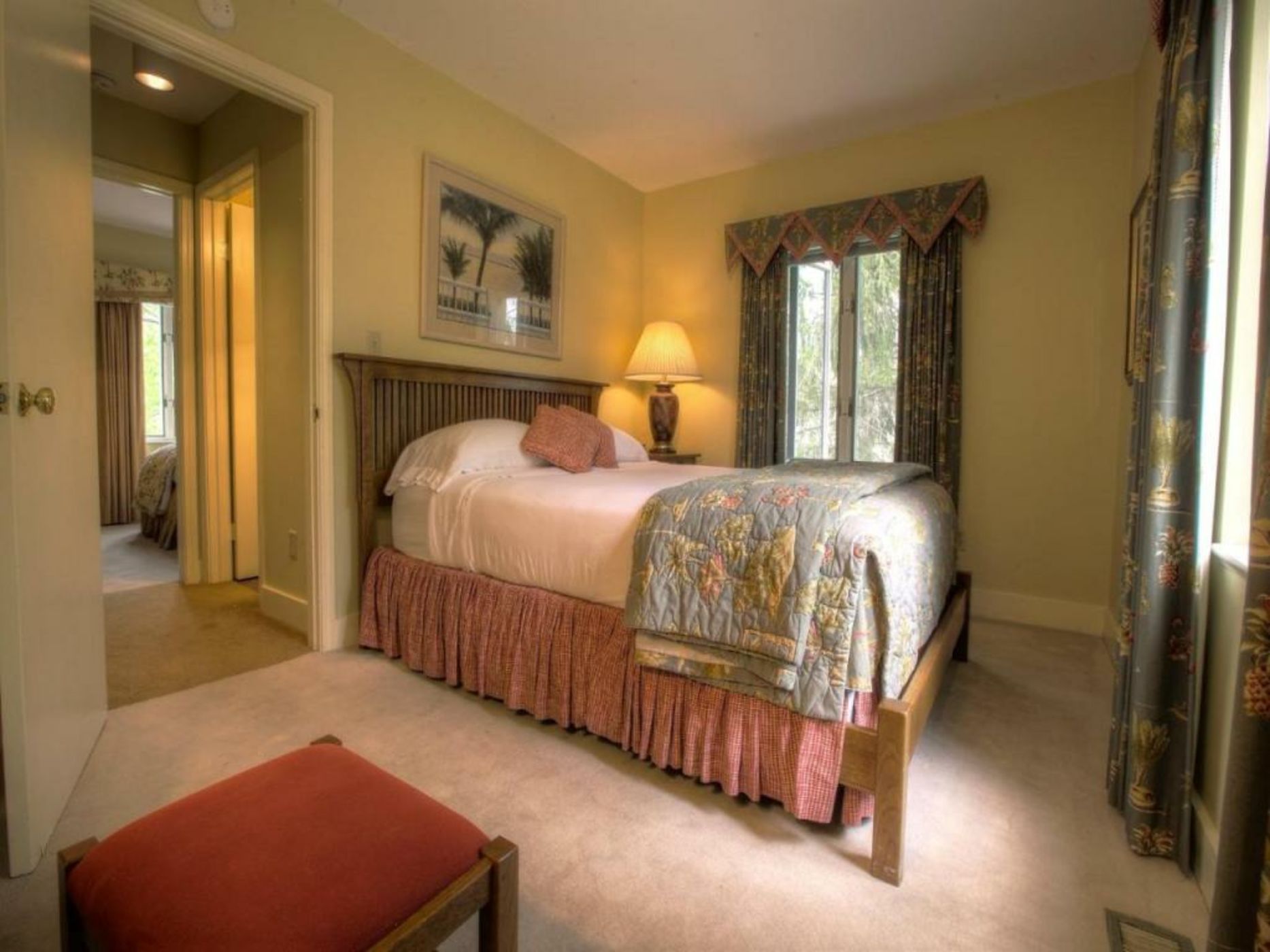 Geneva On The Lake Boutique Resort Hotel