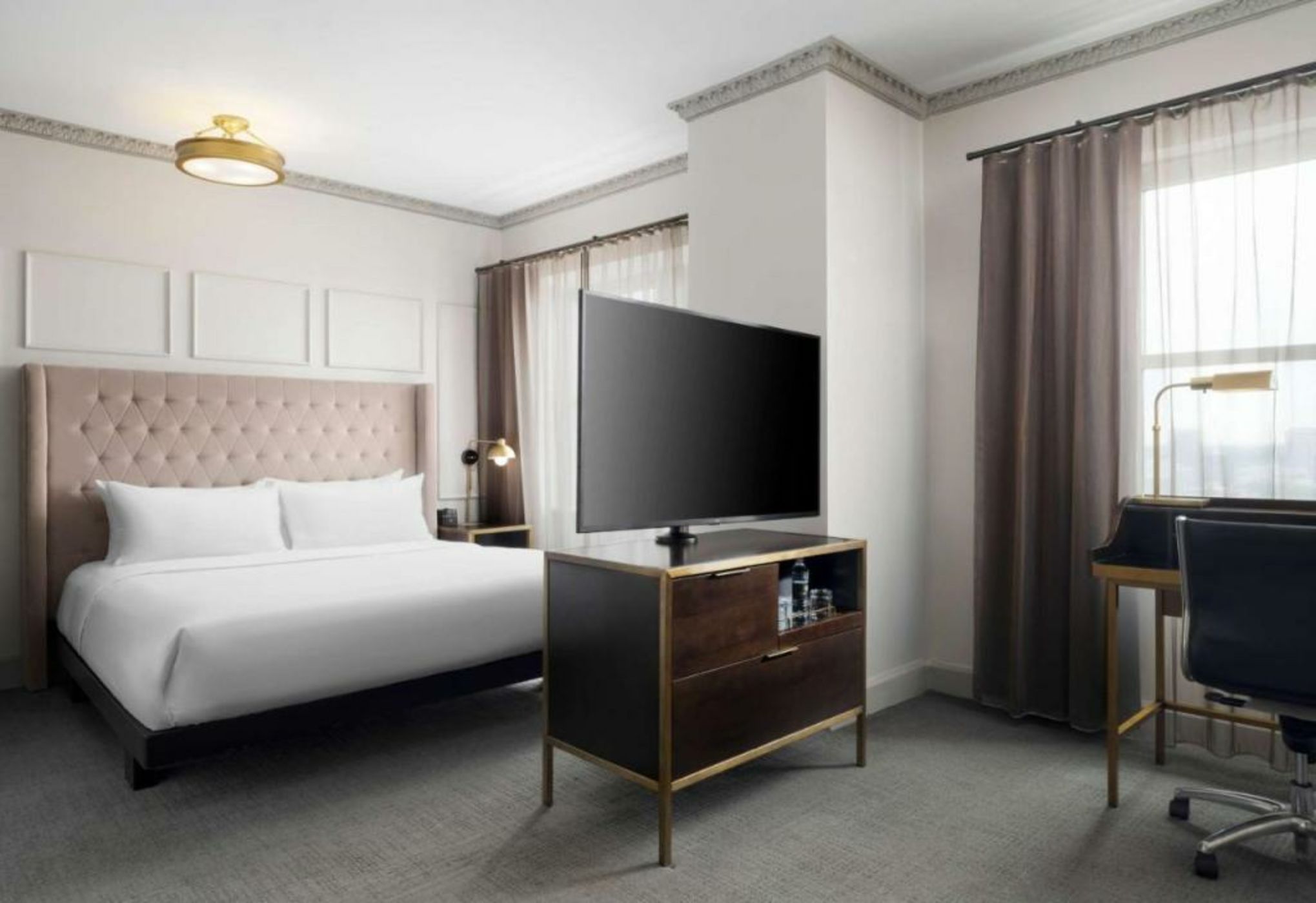 Hotel Phillips Kansas City, Curio Collection By Hilton