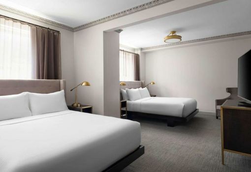 Hotel Phillips Kansas City, Curio Collection By Hilton