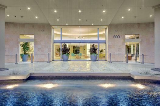 Pier South Resort, Autograph Collection