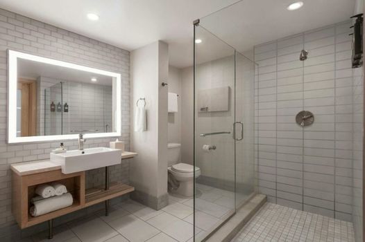 Pier South Resort, Autograph Collection