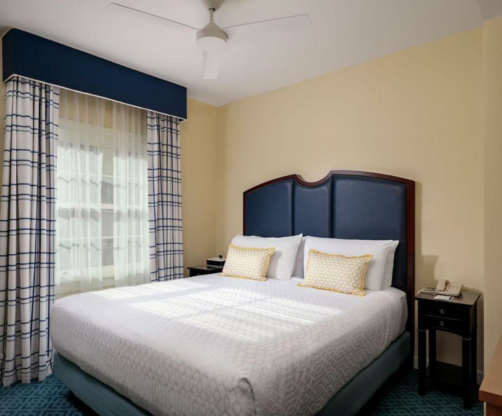 Grande Colonial La Jolla