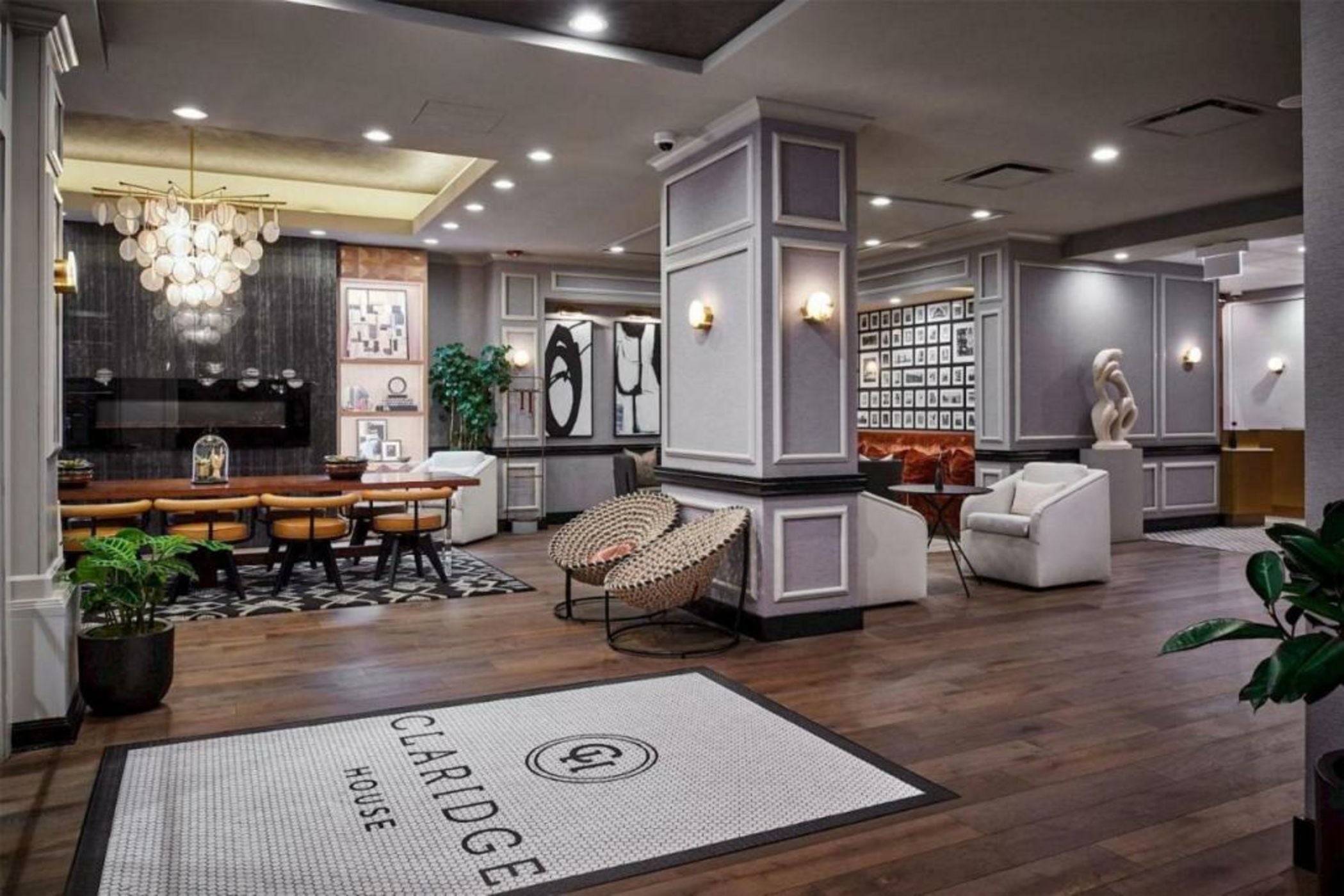 Claridge House Chicago, Tapestry Collection by Hilton