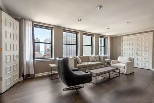 Claridge House Chicago, Tapestry Collection by Hilton