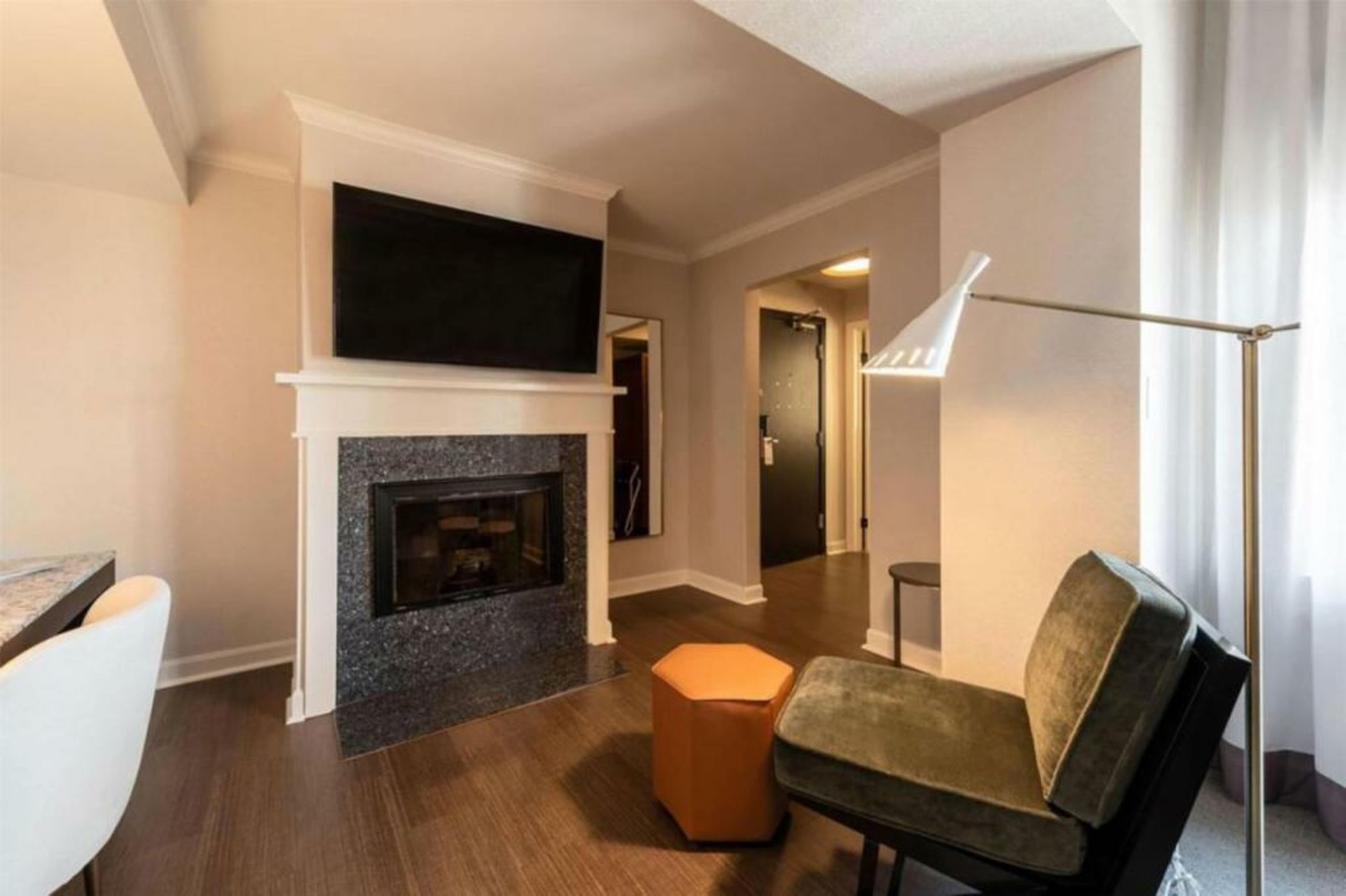 Claridge House Chicago, Tapestry Collection by Hilton