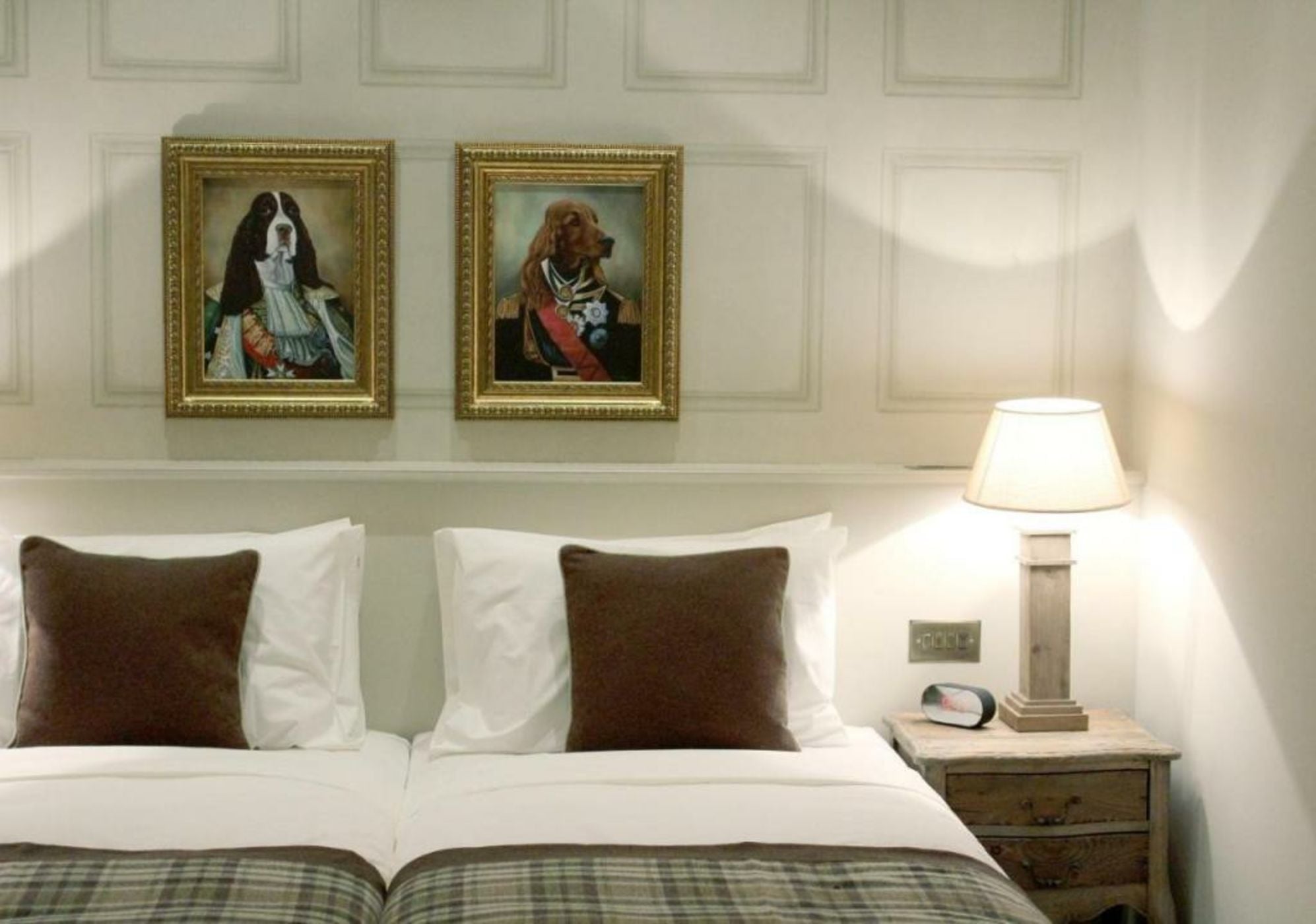 The Hayden Pub & Rooms