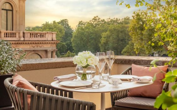 Four Seasons Hotel London at Park Lane