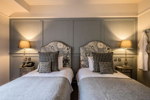 Coach & Horses Hotel