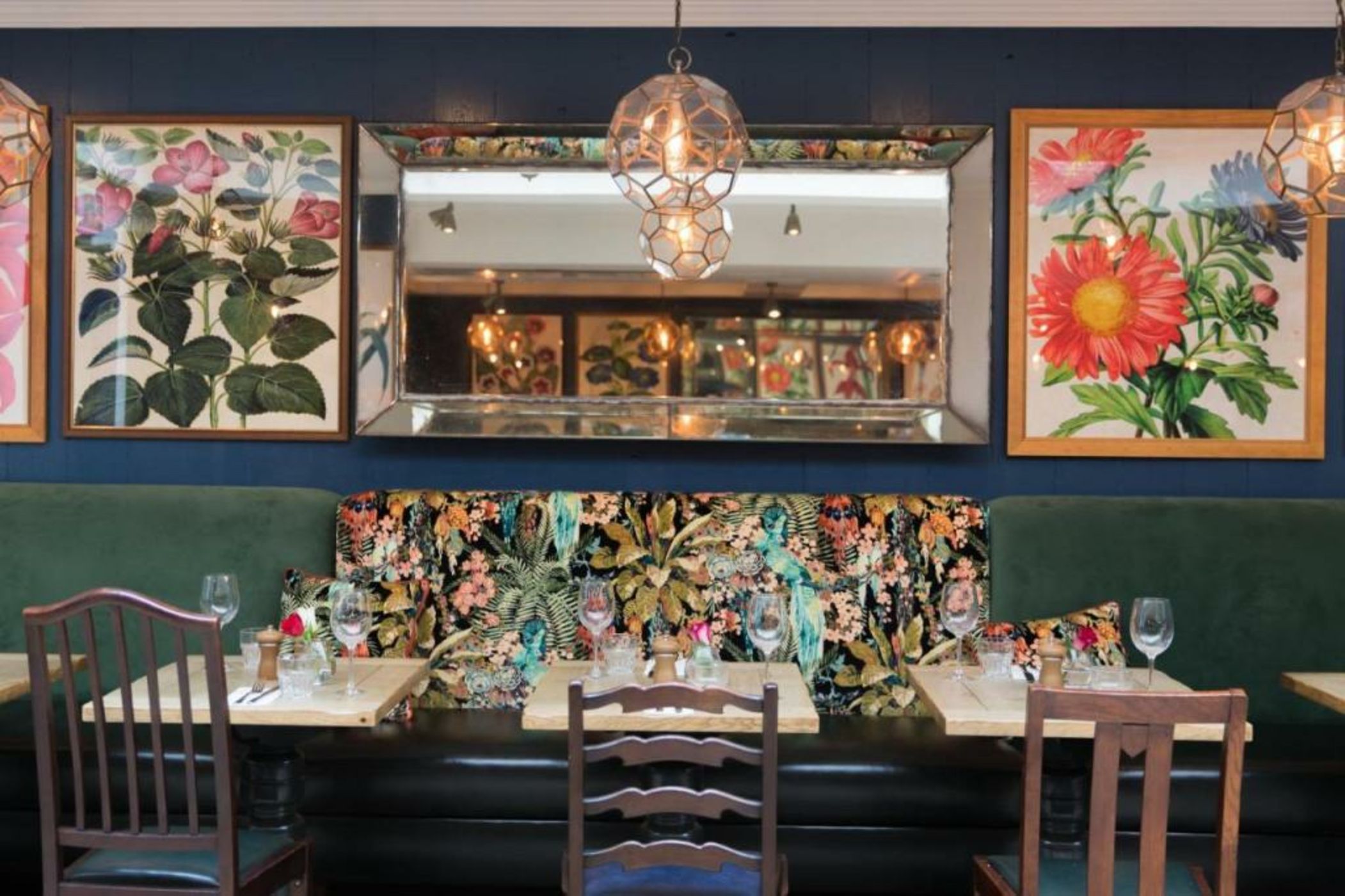 Coach & Horses Hotel