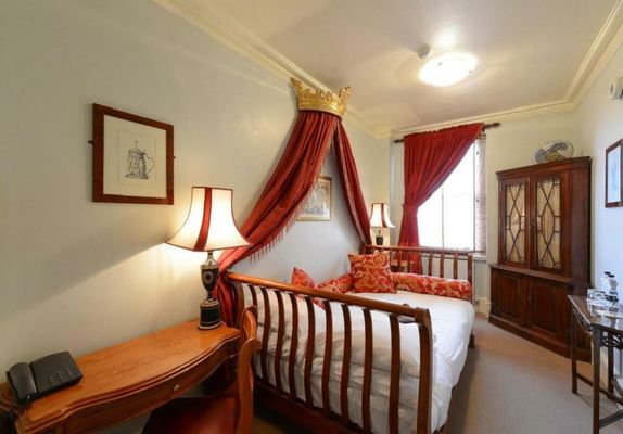 Twenty Nevern Square Hotel