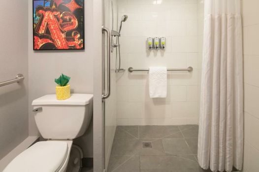 Staypineapple, Hotel FIVE, Downtown Seattle