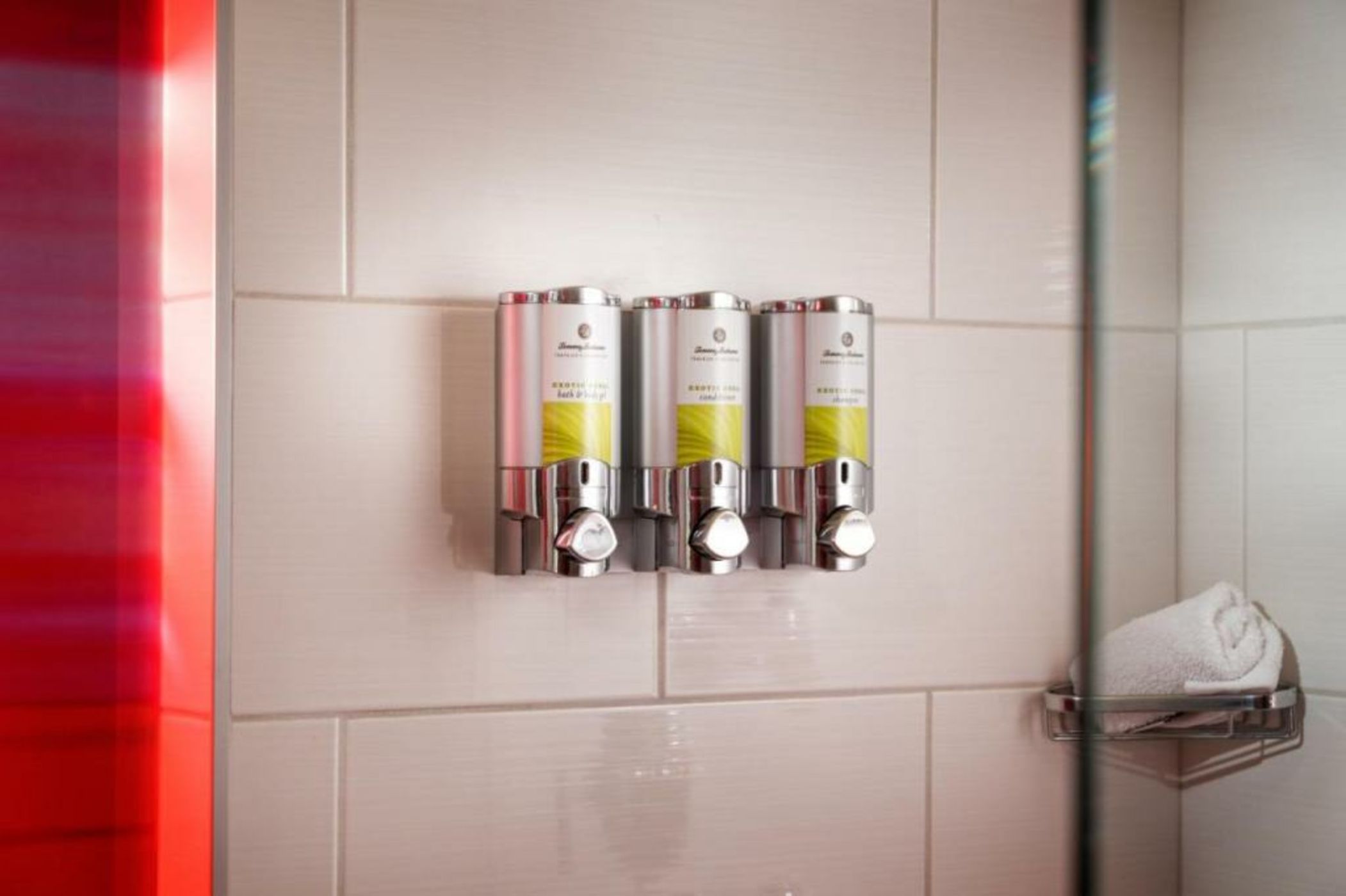 Staypineapple, Hotel FIVE, Downtown Seattle