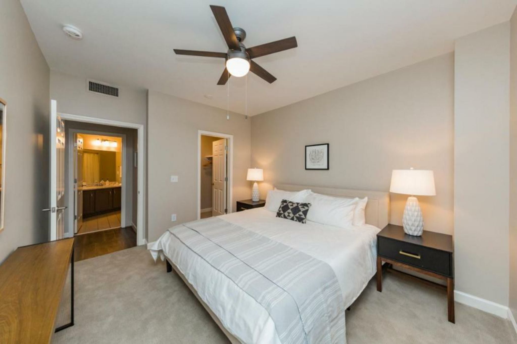 Mint House Nashville - Hillsboro Village