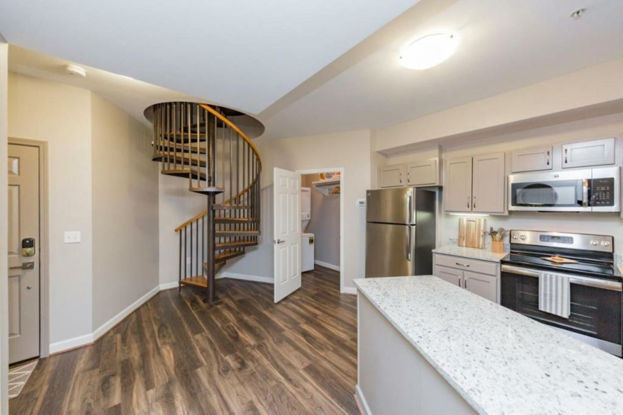 Mint House Nashville - Hillsboro Village