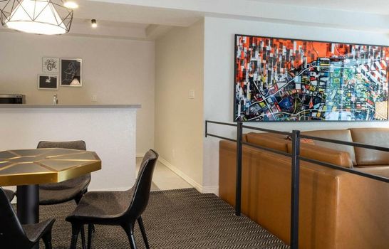 Montrose at Beverly Hills