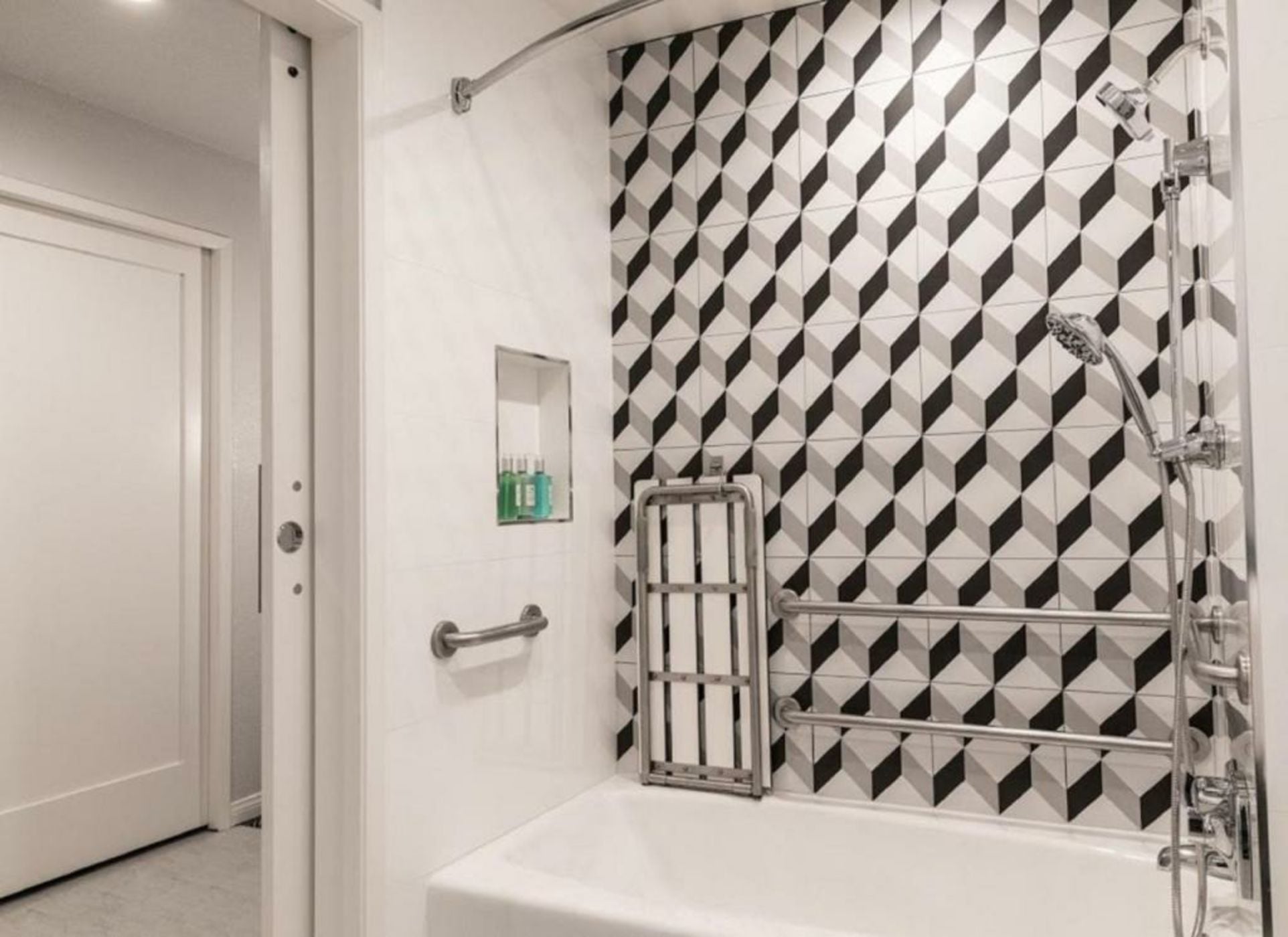 Montrose at Beverly Hills