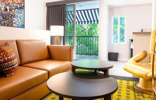 Montrose at Beverly Hills