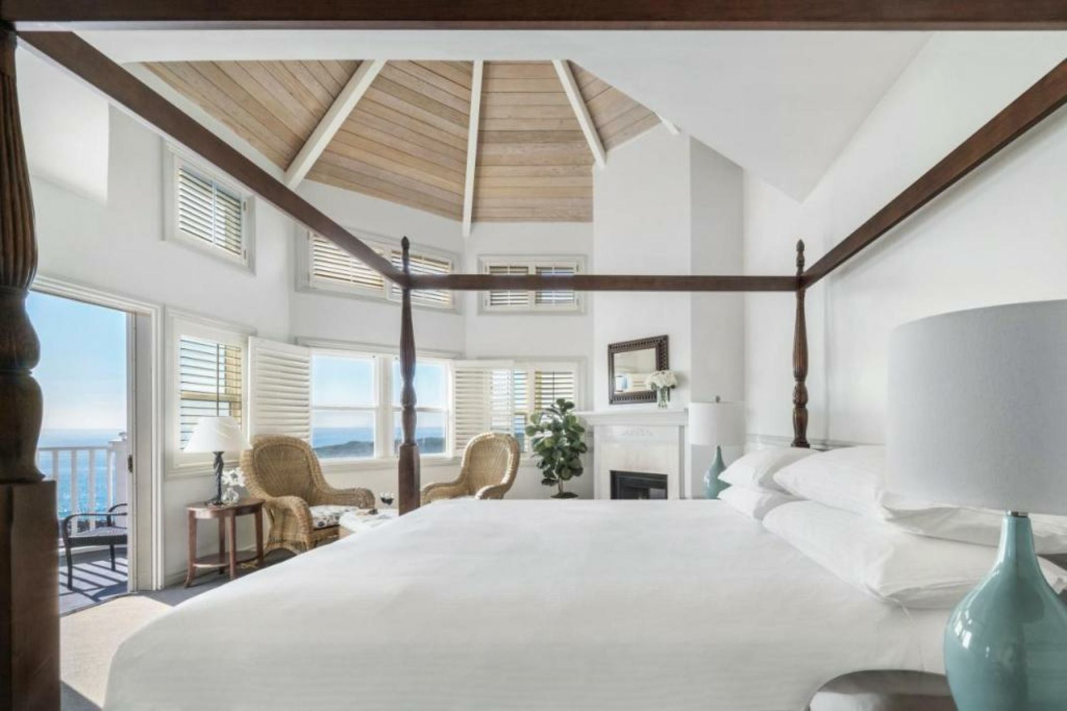 Blue Lantern Inn, A Four Sisters Inn